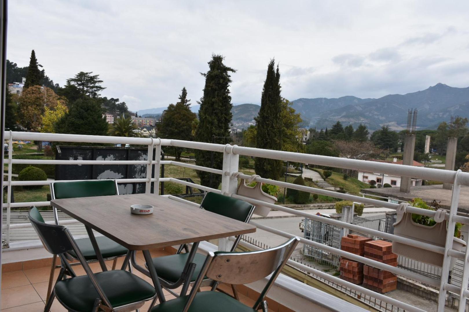 Leo Apartment Përmet 外观 照片